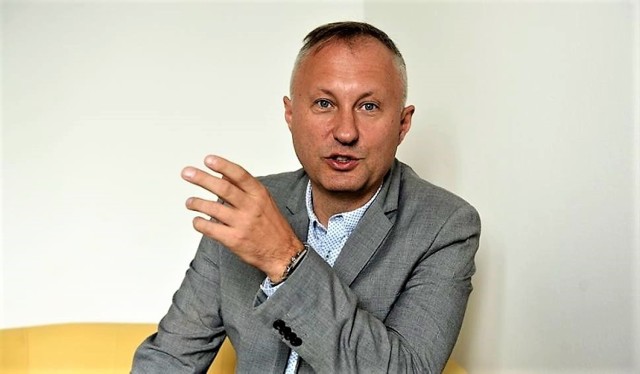 Ludomir Handzel, 45 lat, menadżer