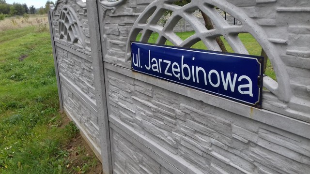 Ulica Braci Olbrychowskich połączy Jarzębinową i Stobiecką