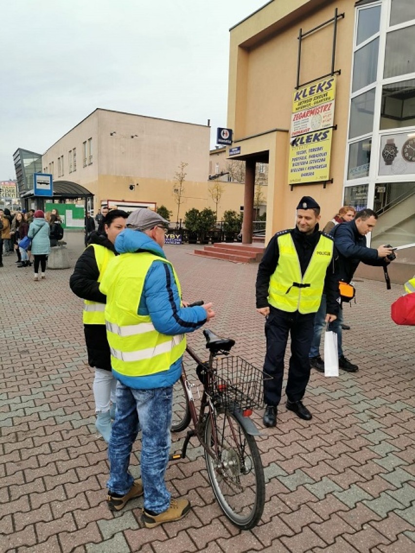 Stargardzka policja apeluje: nośmy odblaski i bądźmy widoczni