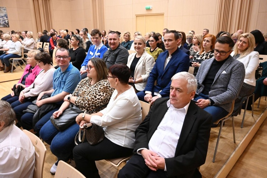 Jubileusz 30-lecia działalności Polskiego Stowarzyszenia na rzecz Osób z Niepełnosprawnością Intelektualną Koło w Kielcach. Zobacz zdjęcia