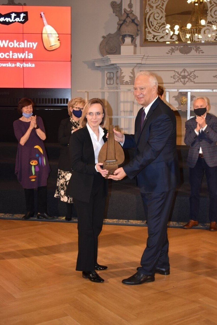 Męski Zespół Wokalny I Signori wygrał turniej Legnica Cantat i jedzie na Grand Prix do Poznania. Kim są utalentowani chórzyści?