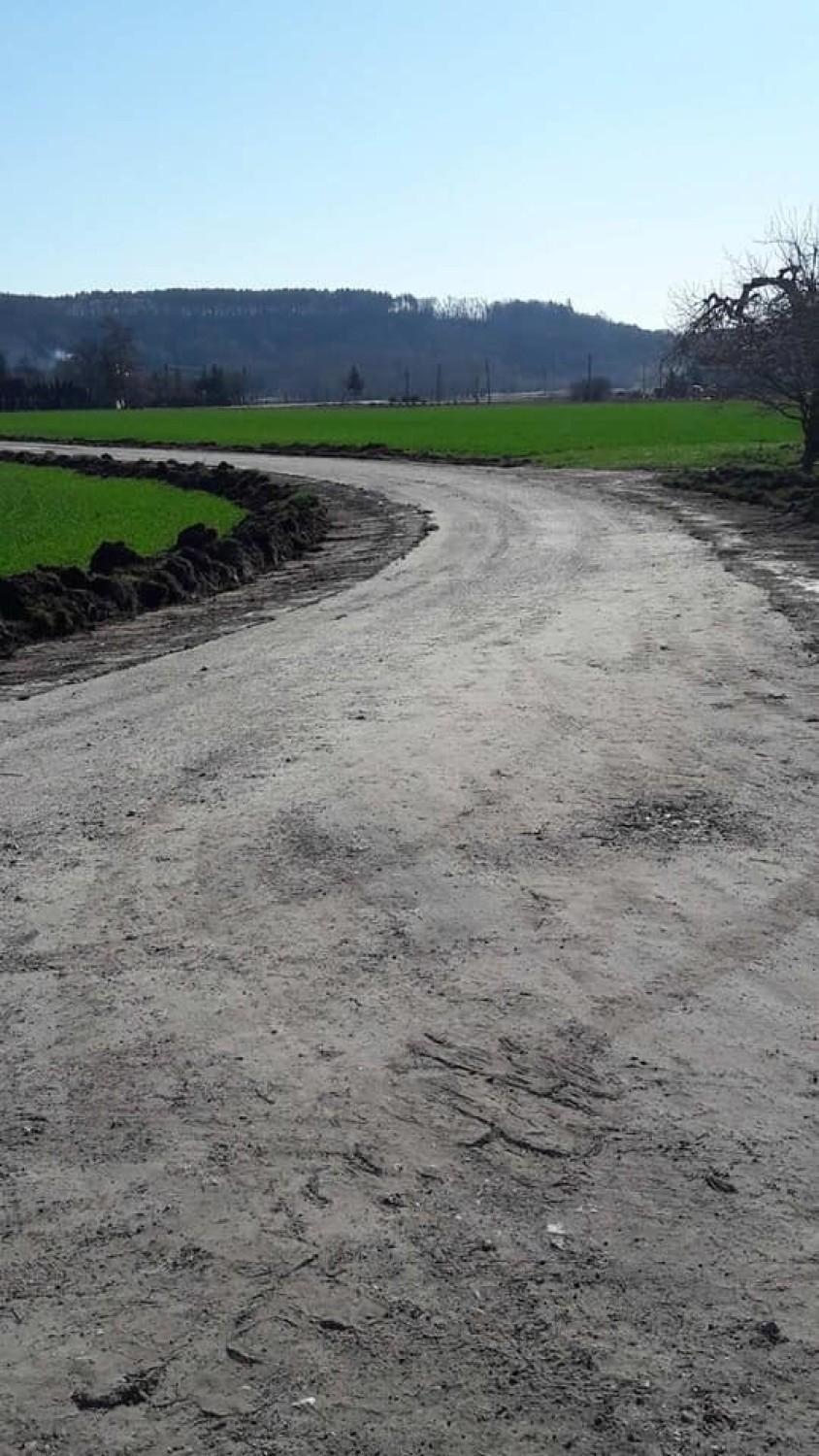 Ruszyła przebudowa drogi gminnej w Starogrodzie Dolnym