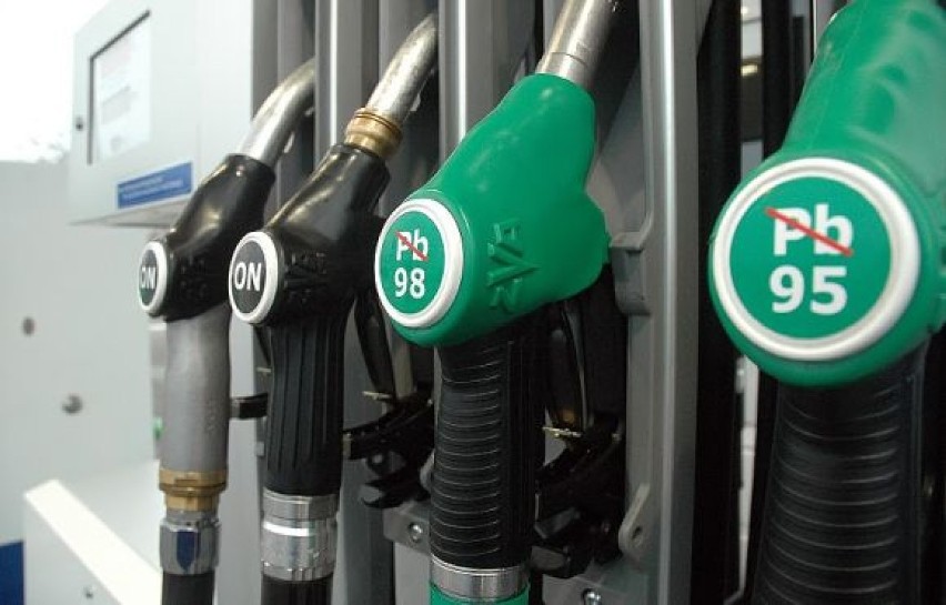 Za litr benzyny Eurosuper 95 płaciliśmy 4,85 zł, Superplus 98 – 5,01 zł i oleju napędowego – 4,78 zł.