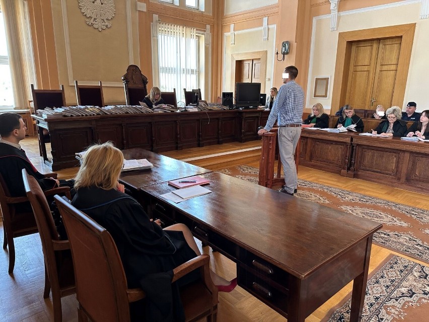 Proces przed Sądem Okręgowym w Piotrkowie Trybunalskim...