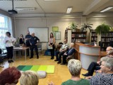 W Miejskiej Bibliotece Publicznej w Mysłowicach przeprowadzono kurs pierwszej pomocy dla seniorów 