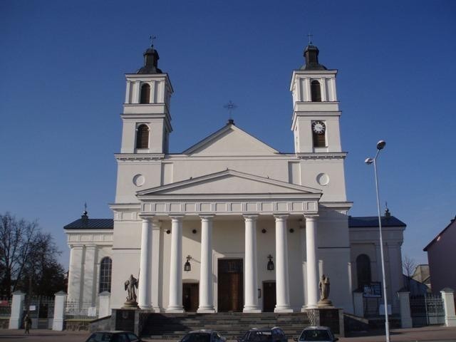 Konkatedra św. Aleksandra w Suwałkach. Zbudowana w 1825...
