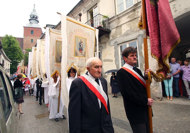 Boże Ciało w Piotrkowie. Procesje uliczkami wokół Rynku Trybunalskiego