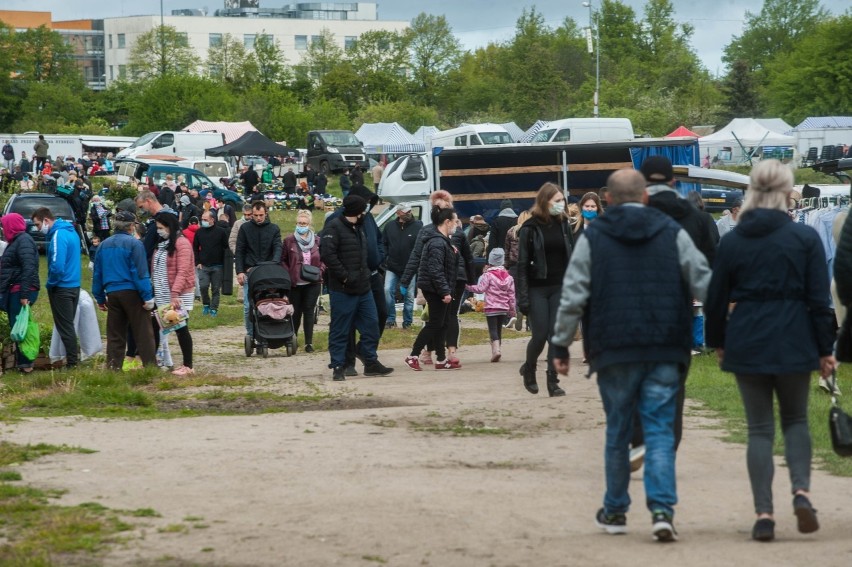 Niedzielna giełda w Koszalinie ponownie otwarta [NOWE ZDJĘCIA]