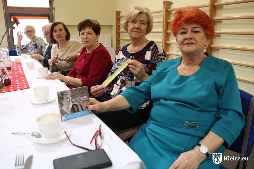 Kieleckie seniorki świętowały Dzień Kobiet w Klubie Seniora. Było mnóstwo atrakcji. Zobacz zdjęcia