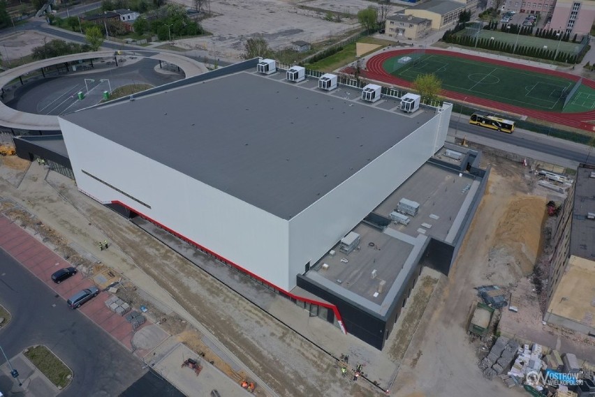 Arena Ostrów wciąż rośnie. Majowy raport z budowy 