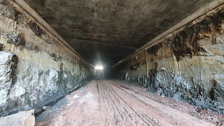 Kraków. Budowa Trasy Łagiewnickiej - przekopano tunel pod Zakopiańską [10.09]