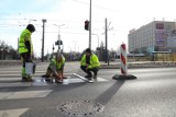 Prace naprawcze na placu Niepodległości w Toruniu
