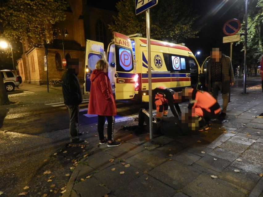 Wypadek na hulajnodze w Ustce. Młody mężczyzna w szpitalu