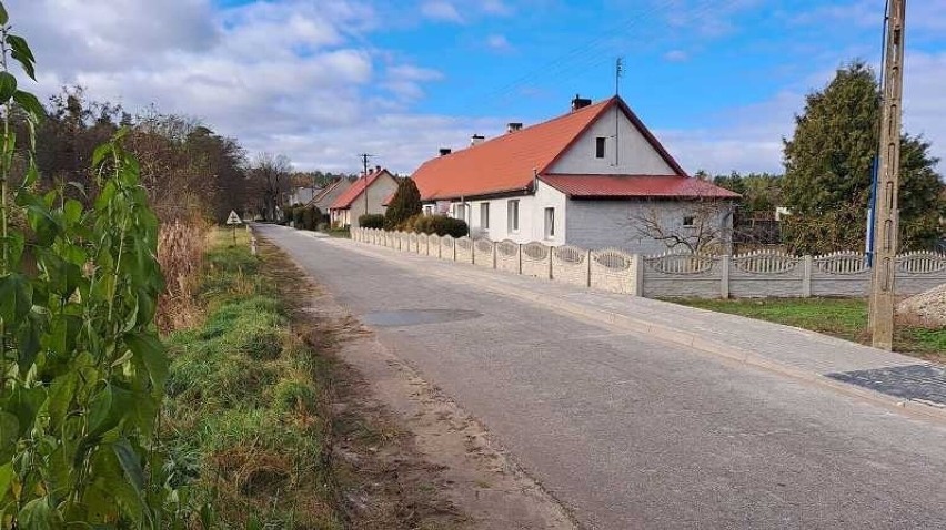 Nowy chodnik w miejscowości Międzybórz. Inwestycja poprawi...