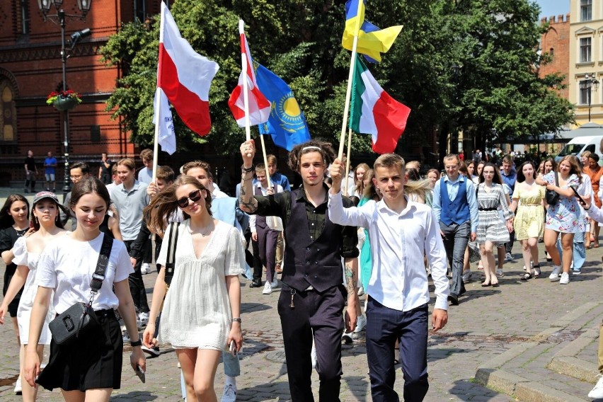 Toruń. Białorusini, Ukraińcy, Kazachowie i Włosi skończyli "Zerówkę" na UMK
