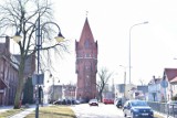 Malbork. Podpisane umowy na adaptację wieży ciśnień i zabytkowej kamienicy przy Sienkiewicza 43
