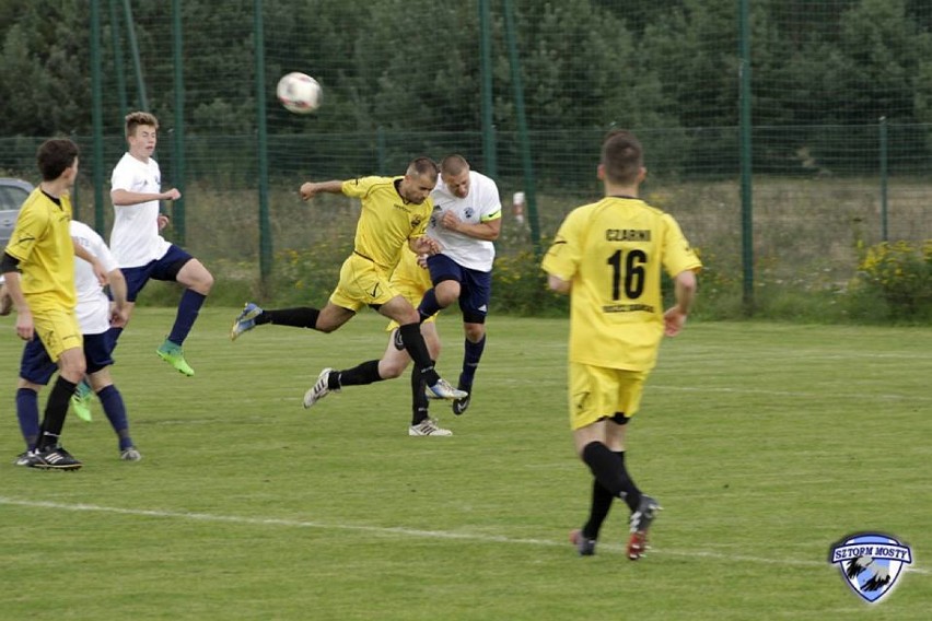 Sztorm Mosty - Czarni Pruszcz Gdański 2:1