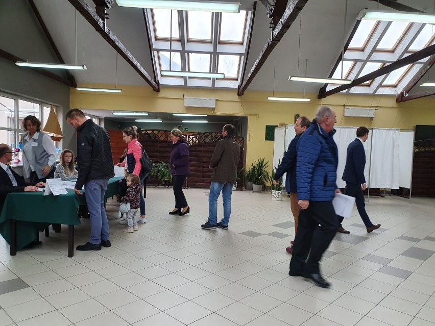 Wybory parlamentarne 2019 w Pucku