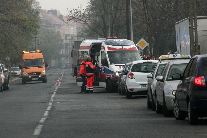 Wypadek na ulicy Lotniczej w Legnicy (ZDJĘCIA)