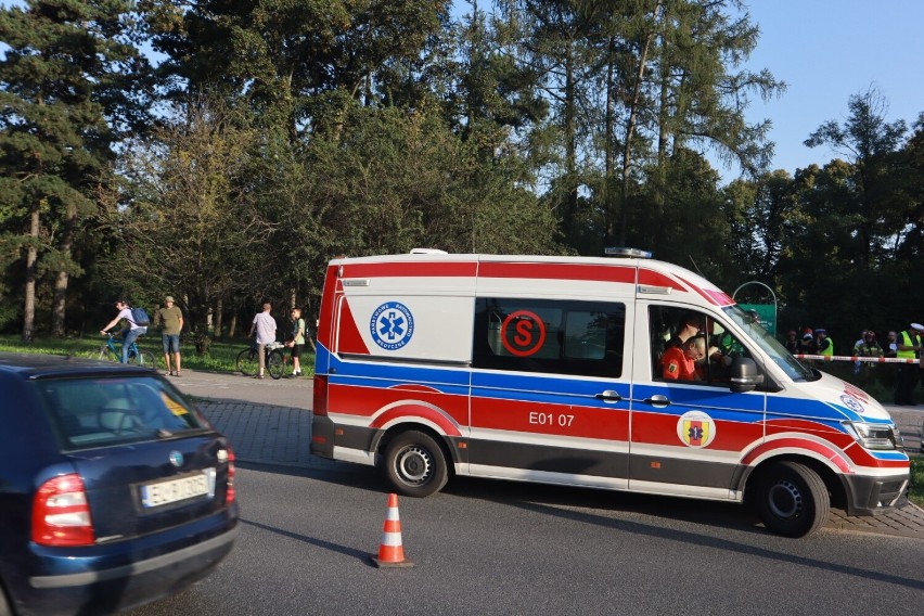 Wypadek tramwajów na al. Mickiewicza. 32 osoby poszkodowane! ZDJĘCIA