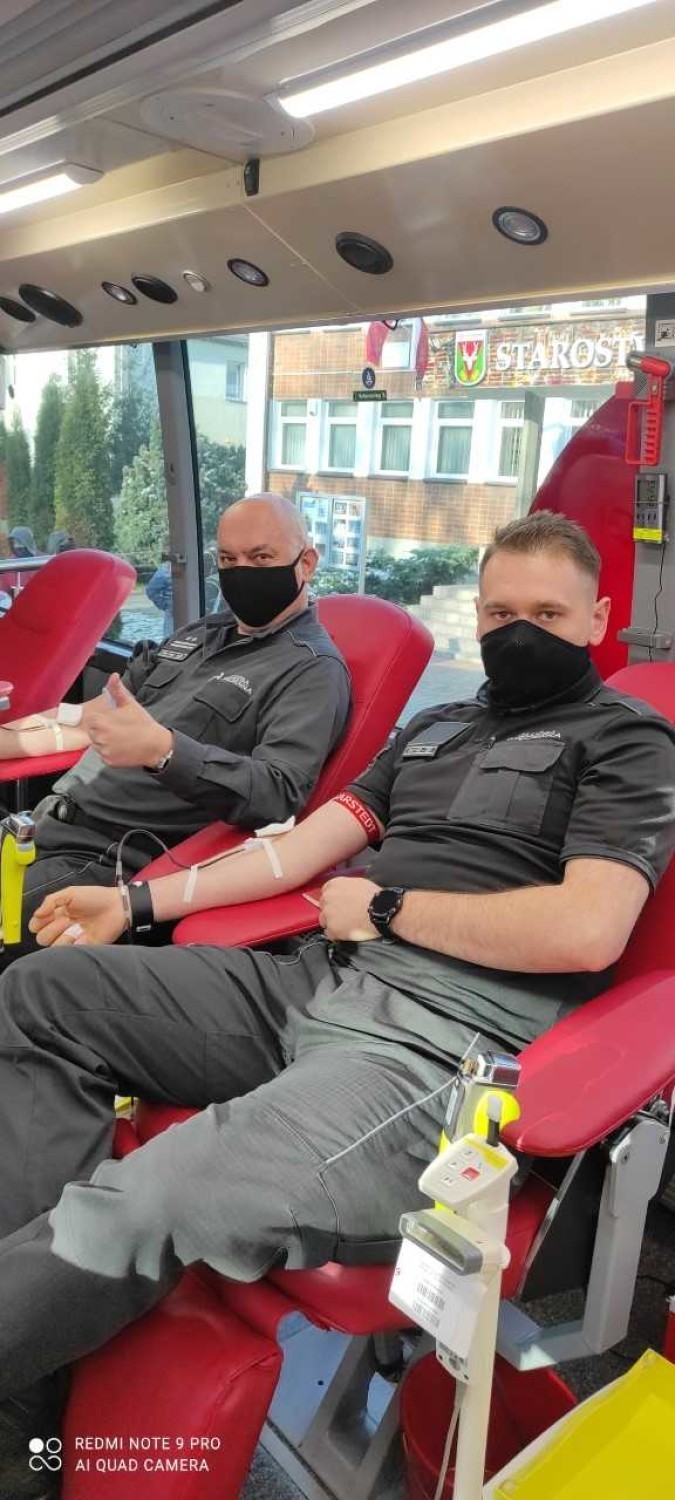 Hrubieszowscy policjanci i strażnicy więzienni oddali krew