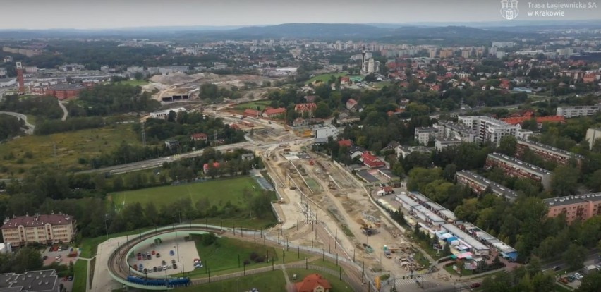 Kraków. Trasa Łagiewnicka: Największy tunel gotowy w 70 procentach. Postępują prace na pozostałych odcinkach [ZDJĘCIA, WIDEO]