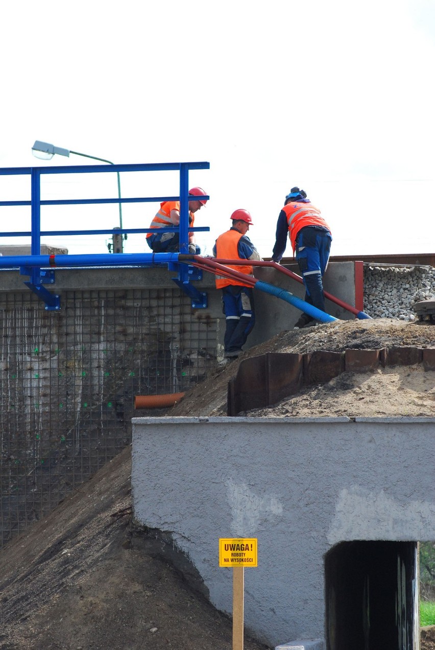 Jarocin: Trwa remont wiaduktu kolejowego na ul. Wrocławskiej [ZDJĘCIA] [FILM]