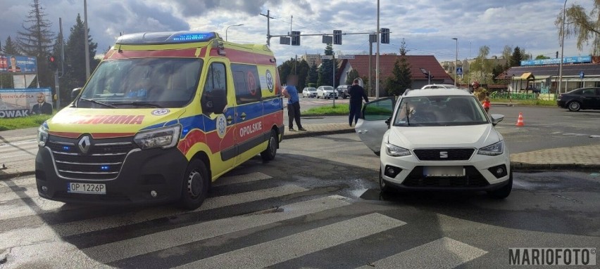 Wypadek w Opolu. Pogotowie zabrało do szpitala trójkę...