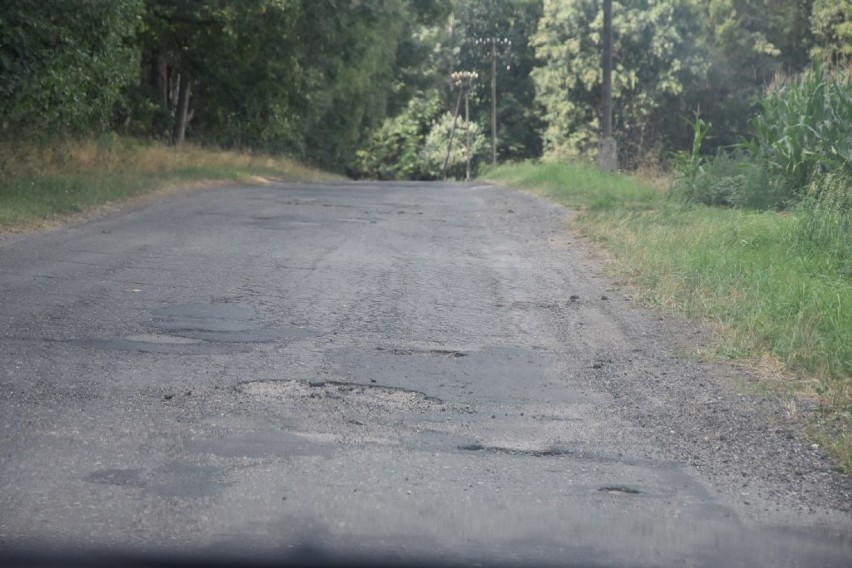 Fatalny odcinek drogi Kuślin - Dąbrowa