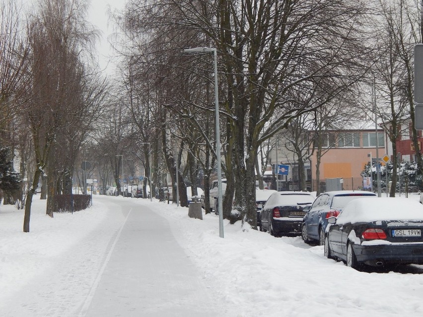 Pogoda w Ustce. Opady śniegu nie ustąpią. Mróz jeszcze potrzyma (zdjęcia)