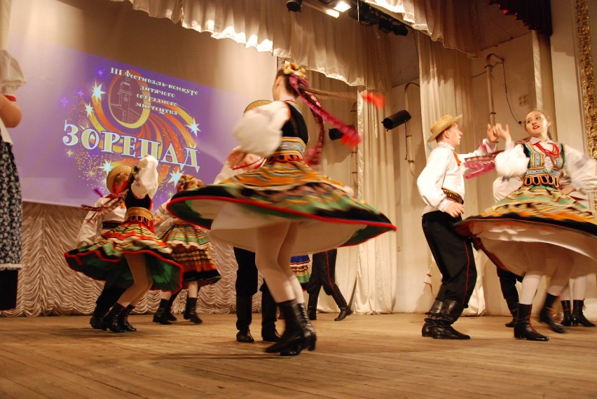 Zespół  "Zduńskowolanie" na festiwalu na Ukrainie