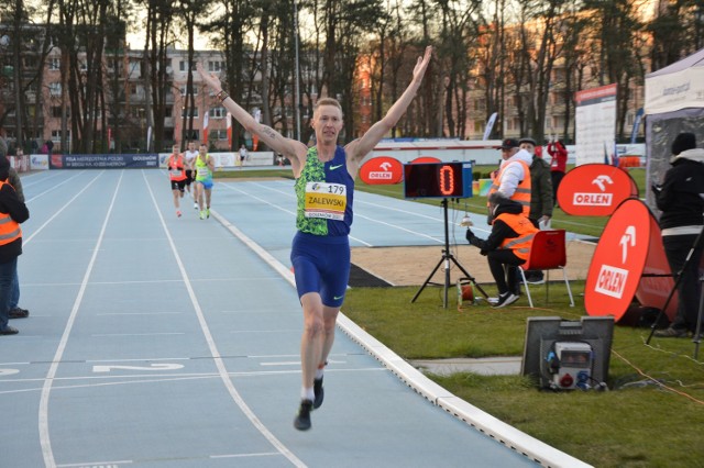 Krystian Zalewski z Barnima Goleniów po raz kolejny został mistrzem Polski w biegu na dystansie 10 km