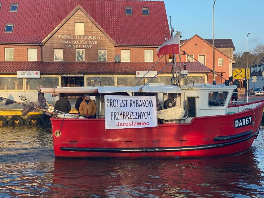 Rybacy z Darłowa protestują i apelują o wsparcie [zdjęcia] 