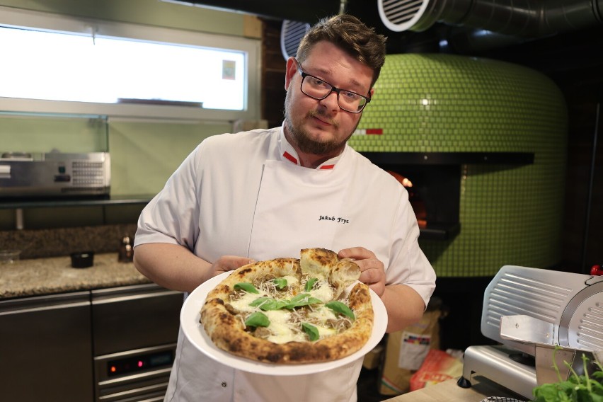 Mieszkaniec Rzeszowa zajął 3. miejsce na Mistrzostwach Świata Pizzy we Włoszech [WIDEO] [FOTO]