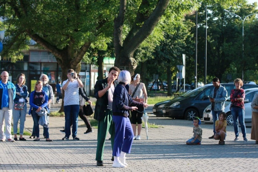 Projekt Teatr Polska znów zagości  jesienią w Domu Kultury Oskard, ale też w innych, nieoczywistych dla teatru lokalizacjach w Koninie