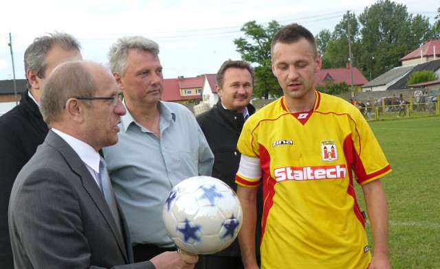 Marek Jończyk całą swoją przygodę z piłką spędził w Pilicy Przedbórz. Był jej kapitanem. W 2010 roku odbierał puchar za największy sukcesy Pilicy tj. awans do III ligi