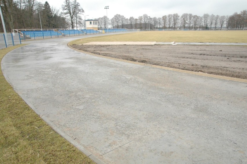 Co się dzieje na stadionie w Wolsztynie