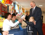 Białoruś. Dzieciakom lody, a rodziców - do obozów pracy