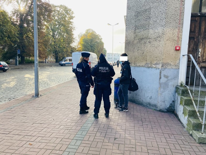 Więcej patroli na ulicach Stargardu. Policjanci rozpoczęli adaptację zawodową