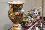 Na ostatnie zwiedzanie wystawy porcelany z kolekcjonerkami Muzeum Ziemi Wieluńskiej zaprasza we wtorek 15 sierpnia 