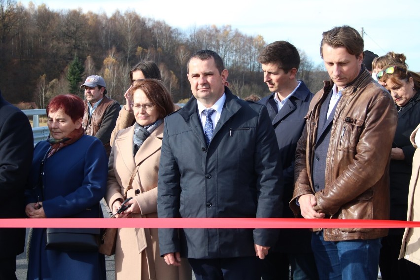Most za ponad 6 milionów złotych połączył gminę Tarnowiec z gminą Jedlicze [ZDJĘCIA]