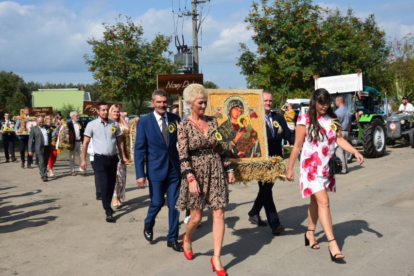 Korowód. Dożynki Gminno - Parafialne Chrośnica gmina Zbąszyń...