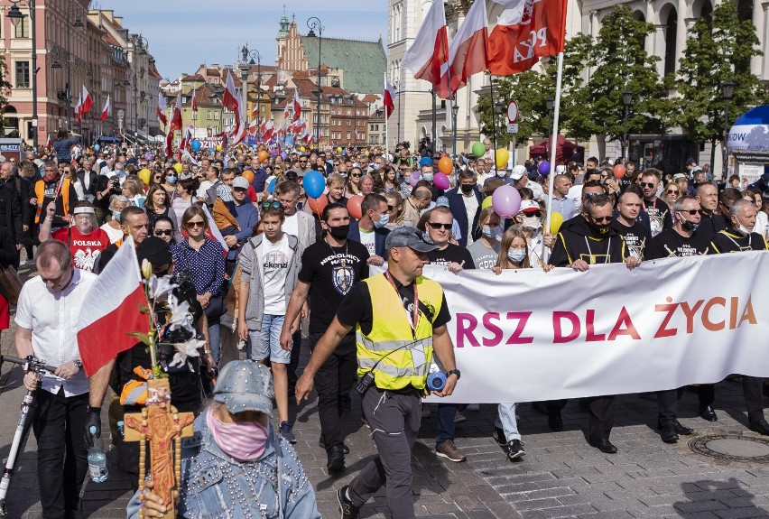 Marsz dla Życia i Rodziny po raz kolejny przejdzie przez Warszawę. Manifestacja prorodzinnych poglądów i kryzysu XXI wieku