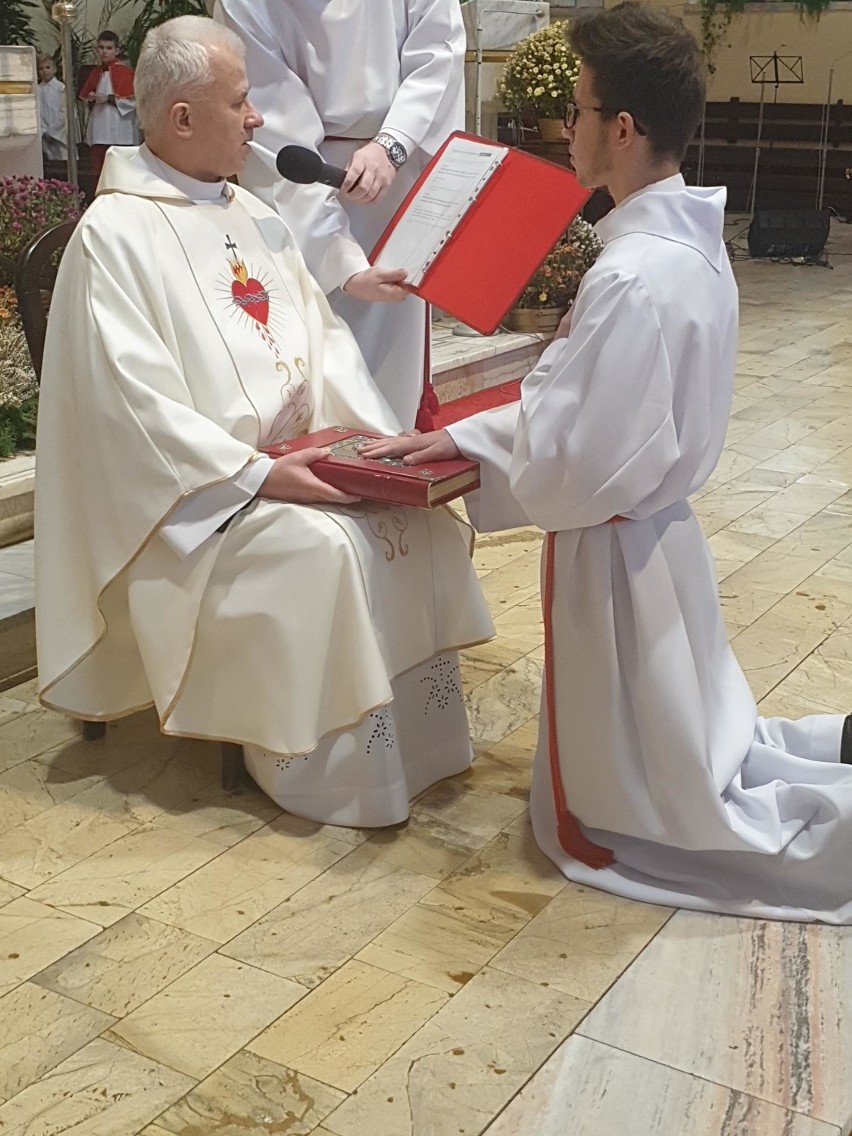 Liturgiczna Służba Ołtarza w parafii NMP Matki Kościoła i...