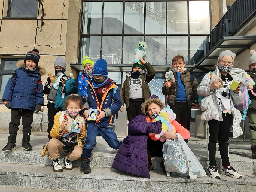 Mimo pandemii uczniowie z Trąbek Wielkich realizują projekt edukacyjny |ZDJĘCIA