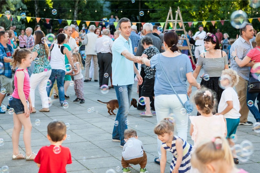 Tymczasowy Klub Dancingu Międzypokoleniowego w Pomoście...