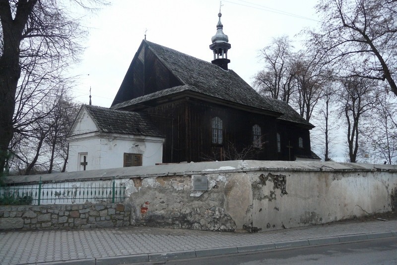 Drewniany kościółek w Białobrzegach to najstarszy zabytek w...