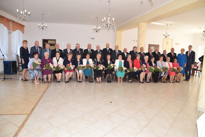 Małżeńskie jubileusze par w gminie Krzywiń