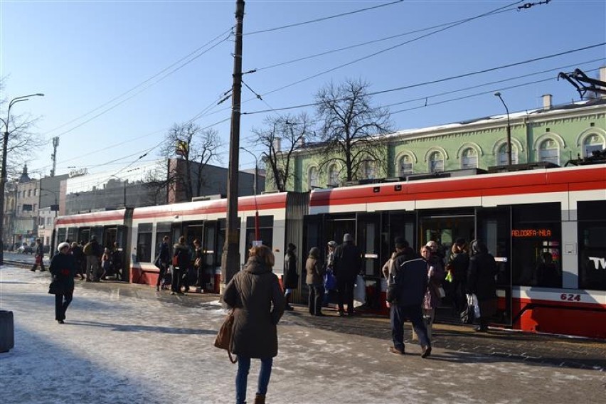 Komunikacja nocna w Częstochowie. MZDiT proponuje pięć wariantów [PROPOZYCJE]