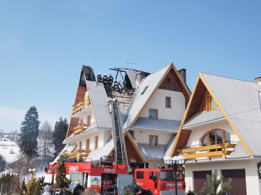 Białka Tatrzańska: spłonął dach pensjonatu [FOTO]